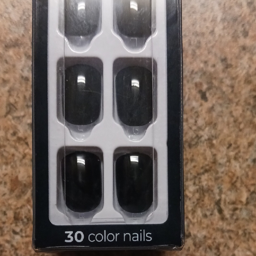 Press-On Nails. Kiss Brand. Black. Box #16. - Picture 4 of 16